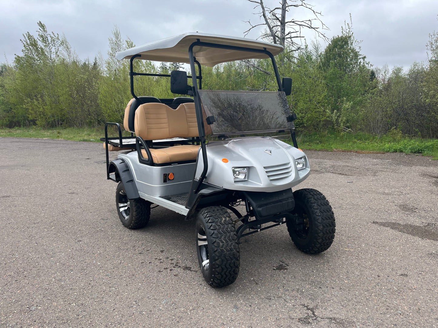 NOMAD 2+2 Silver
